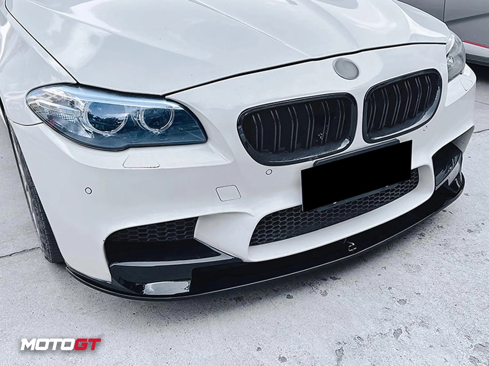 5 SERIES FRONT BUMPER SPLITTER